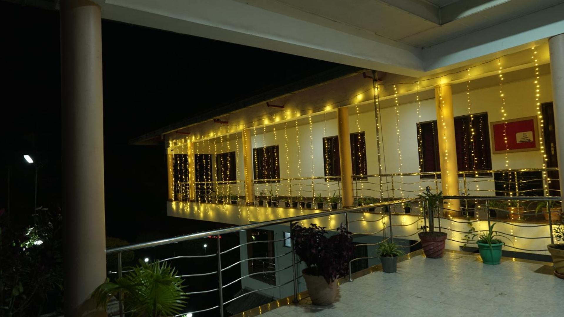 Hotel Ac Mist Munnar Zewnętrze zdjęcie