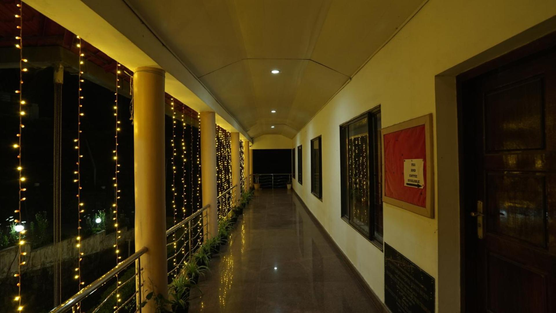 Hotel Ac Mist Munnar Zewnętrze zdjęcie